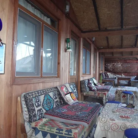 Teras Paradise * 뎀레